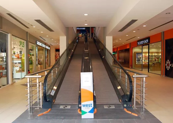 movingwalks-commercial-west-plaza-mall-athens4
